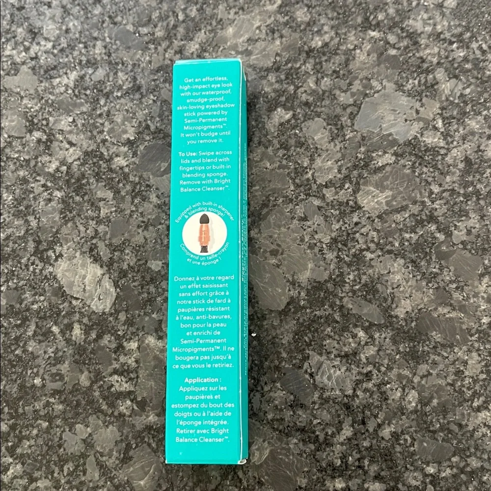 Thrive Causemetics Infinity Waterproof Eyeshadow Stick Nikki blush gold shimmer